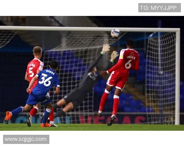 伊普斯维奇主场迎战布莱克浦争夺关键三分的精彩对决